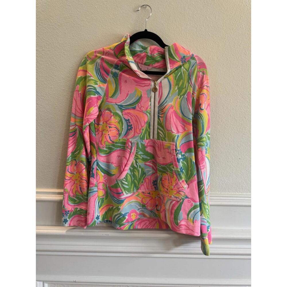Lilly Pulitzer Quarter Zip  Size S Pink And Green Palm
